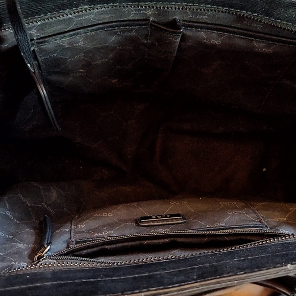 Handbag - Picture 3 of 4